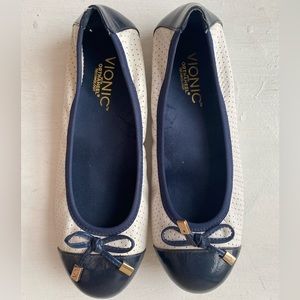 Vionic Allora Perforated Ballet Flat